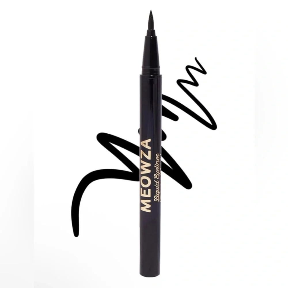 WINKY LUX Meowza Precision Classic Black Felt Tip Liquid Eyeliner